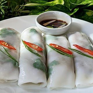 D16. Steam Rice Noodle With Beef/Banh Uot Thit Bo